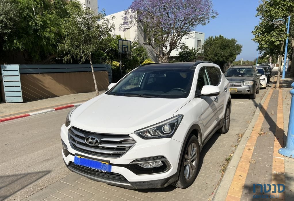 2017' Hyundai Santa Fe יונדאי סנטה פה photo #3