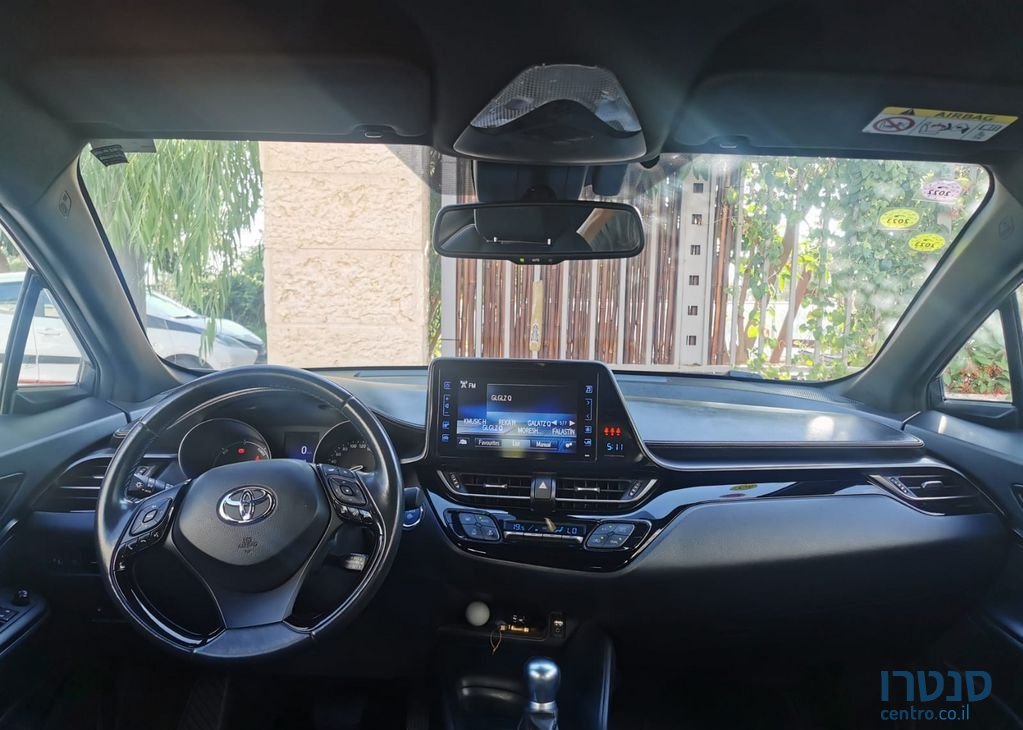 2019' Toyota C-HR טויוטה photo #3