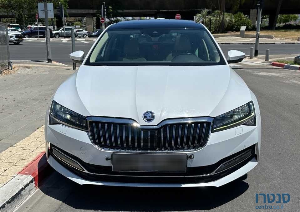 2020' Skoda Superb סקודה סופרב photo #2