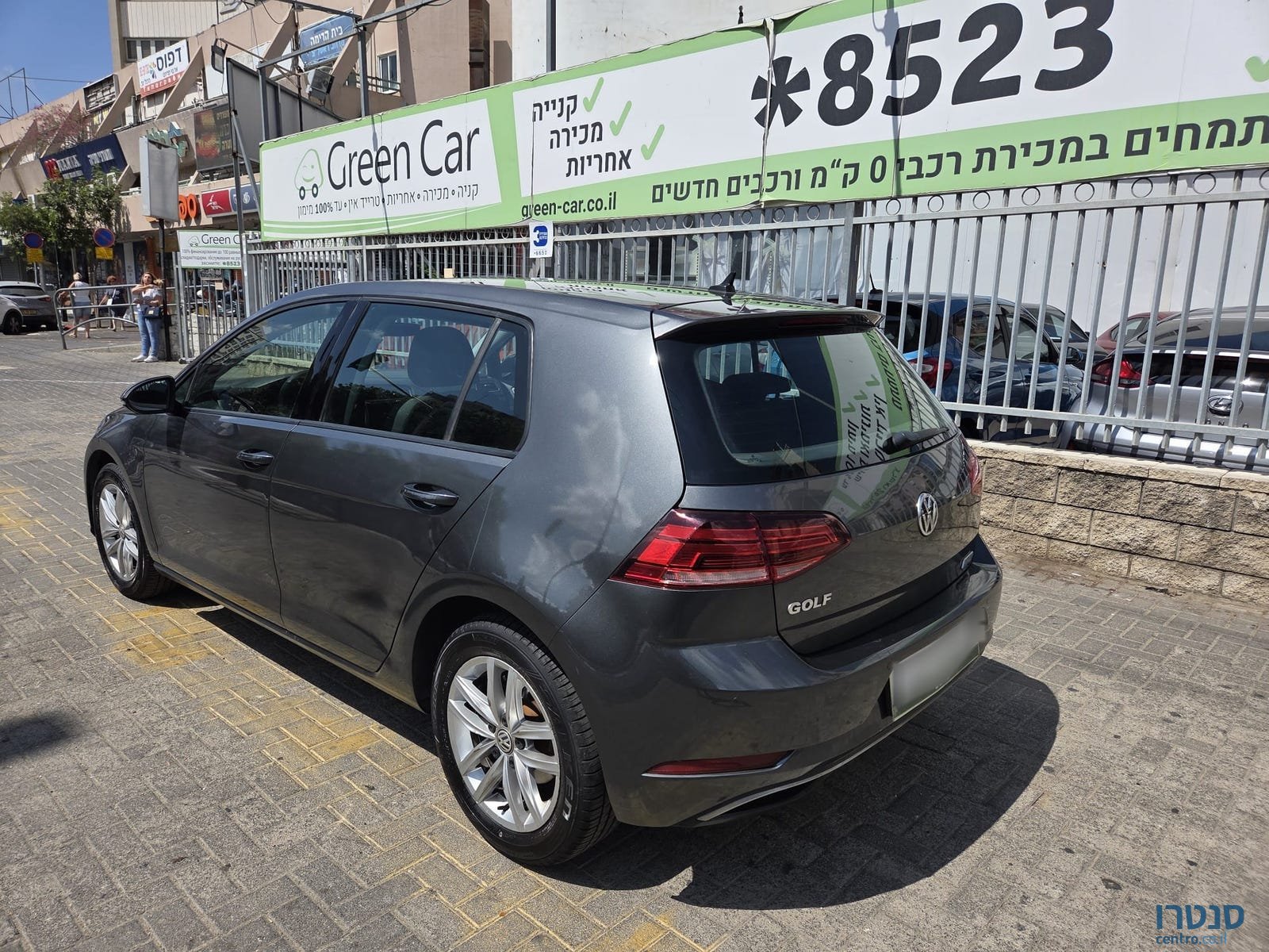 2019' Volkswagen Golf photo #5