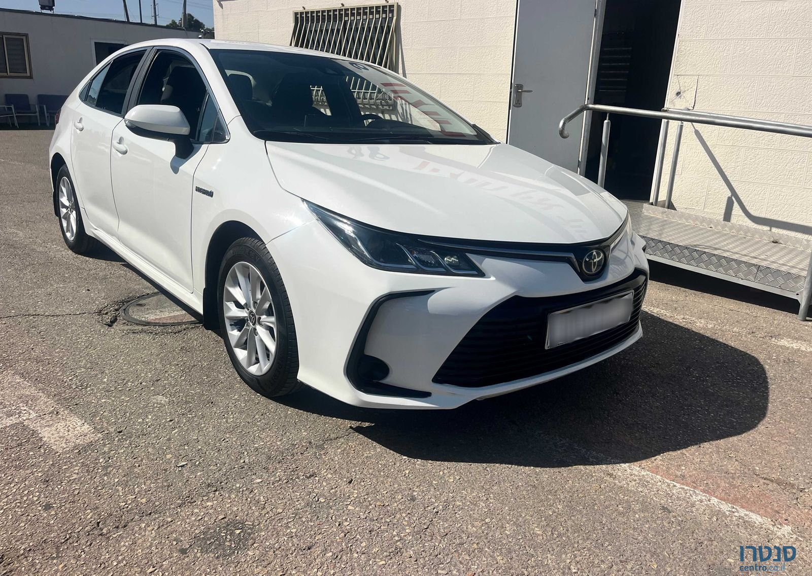 2022' Toyota Corolla טויוטה קורולה photo #1