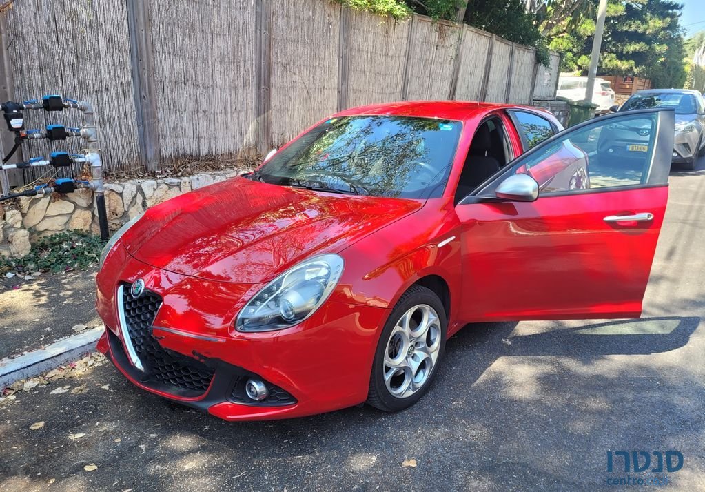 2018' Alfa Romeo Giulietta אלפא רומיאו ג'ולייטה photo #4