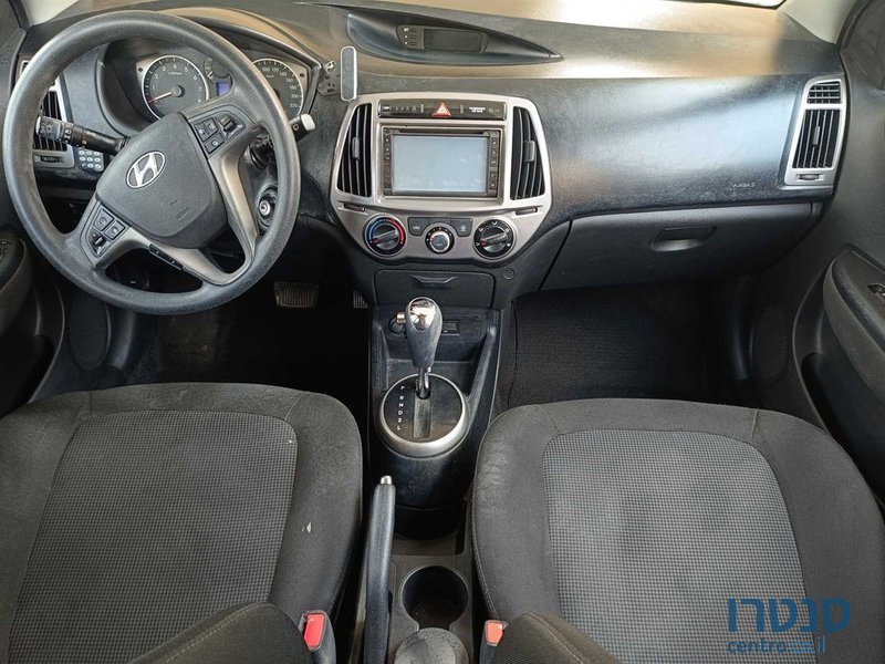 2014' Hyundai i20 יונדאי photo #5