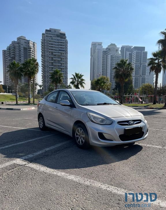 2014' Hyundai i25 יונדאי photo #2
