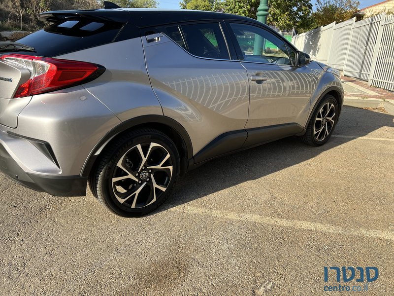 2017' Toyota C-Hr טויוטה photo #2