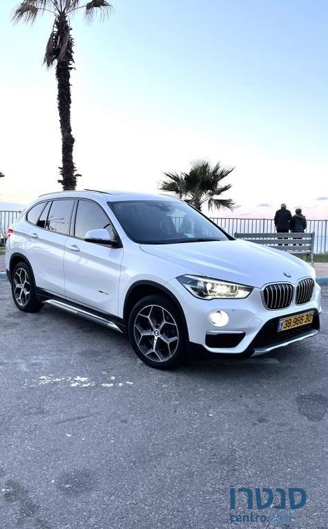 2017' BMW X1 ב.מ.וו photo #2