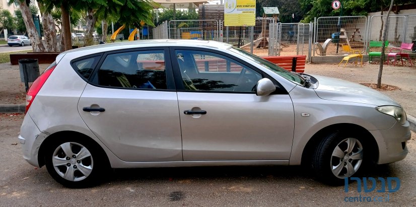 2009' Hyundai i30 photo #2