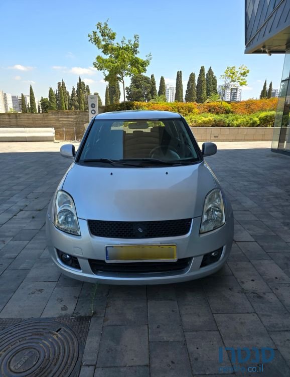 2009' Suzuki Swift סוזוקי סוויפט photo #1