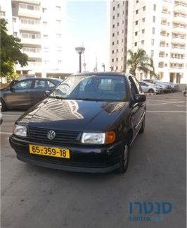 1998' Volkswagen Golf photo #1