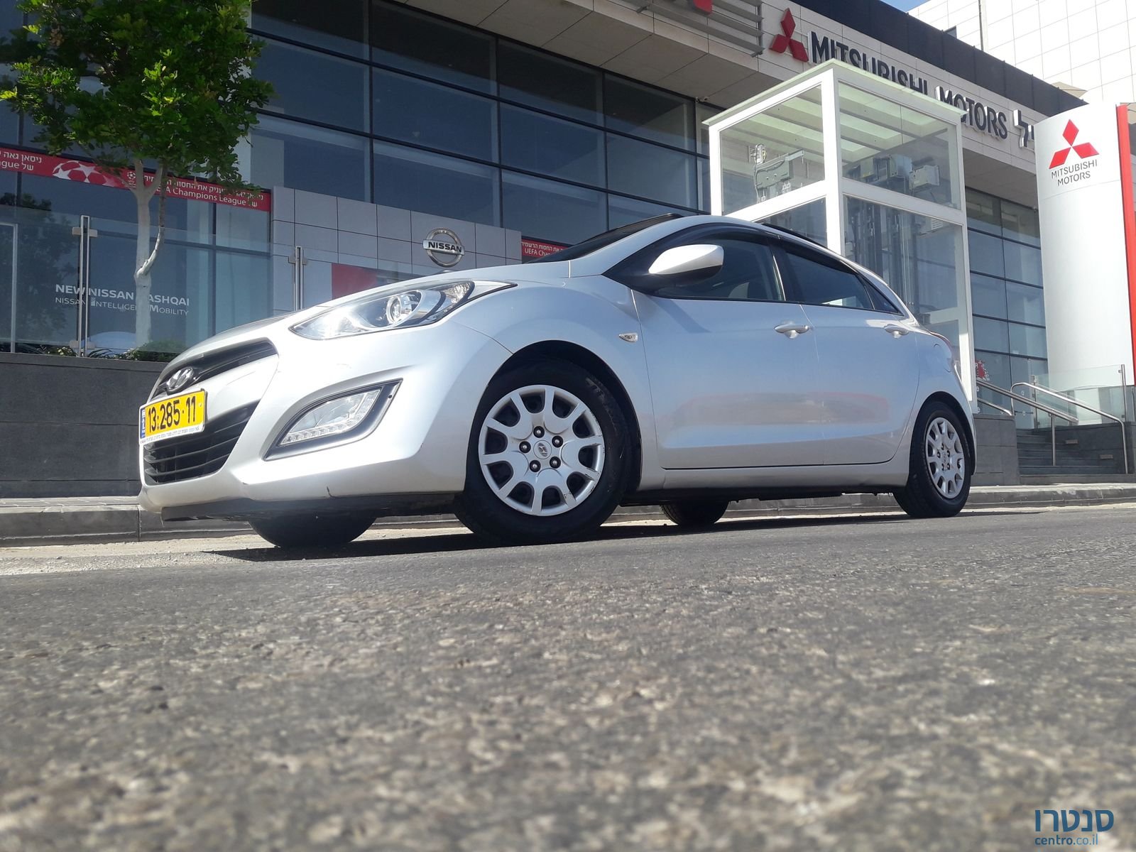 2013' Hyundai i30 1 .6 INSPIRE photo #1