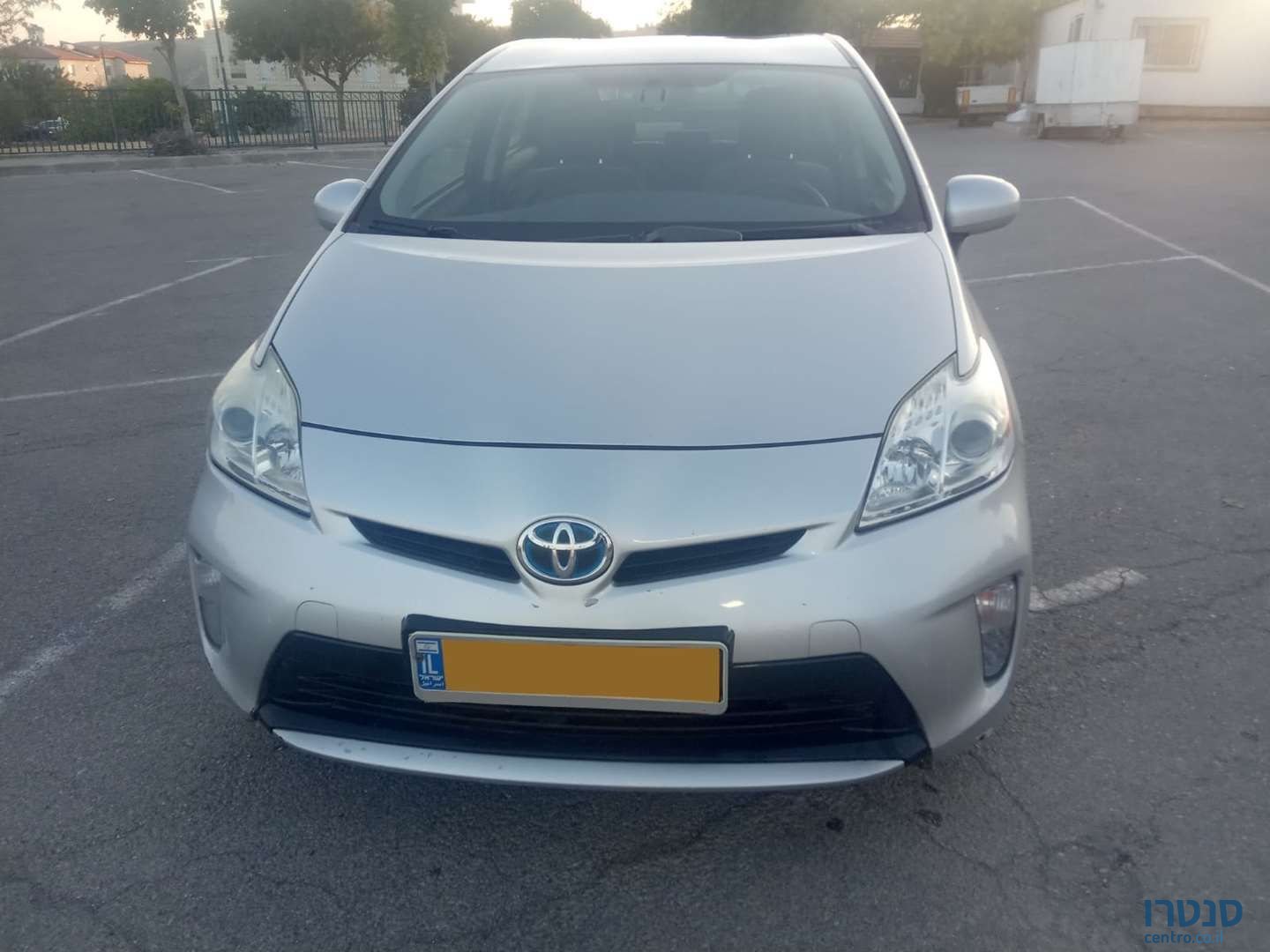 2014' Toyota Prius טויוטה פריוס photo #1