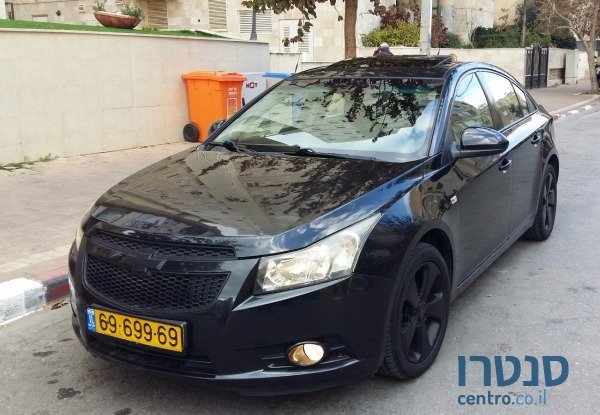 2009' Chevrolet Cruze photo #2