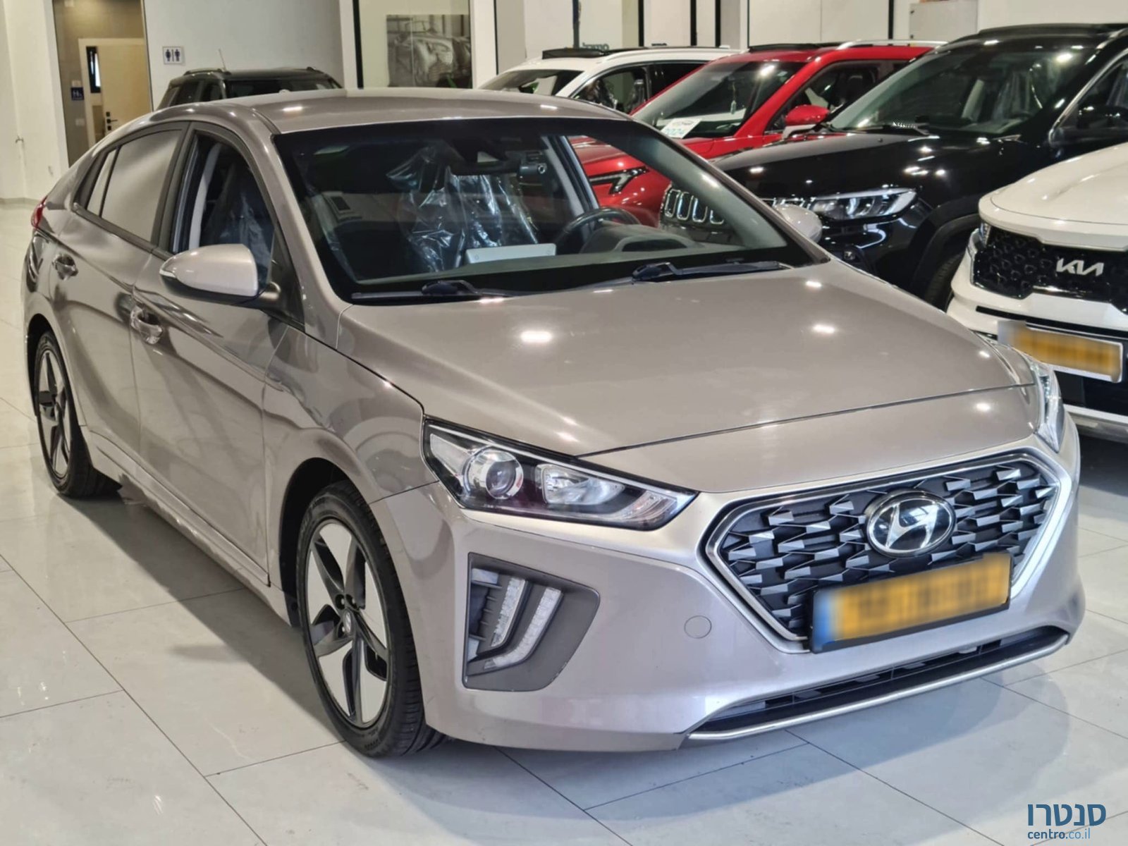 2022' Hyundai Ioniq photo #2