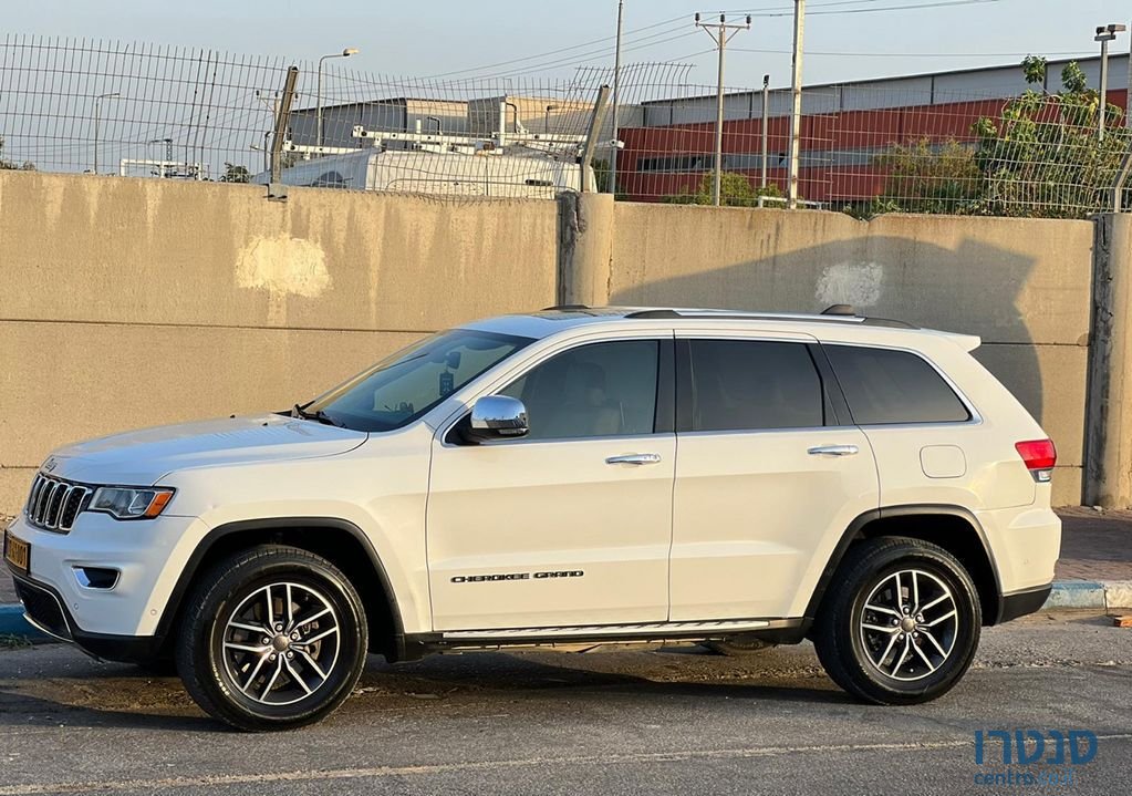 2019' Jeep Grand Cherokee ג'יפ גרנד צ'ירוקי photo #2