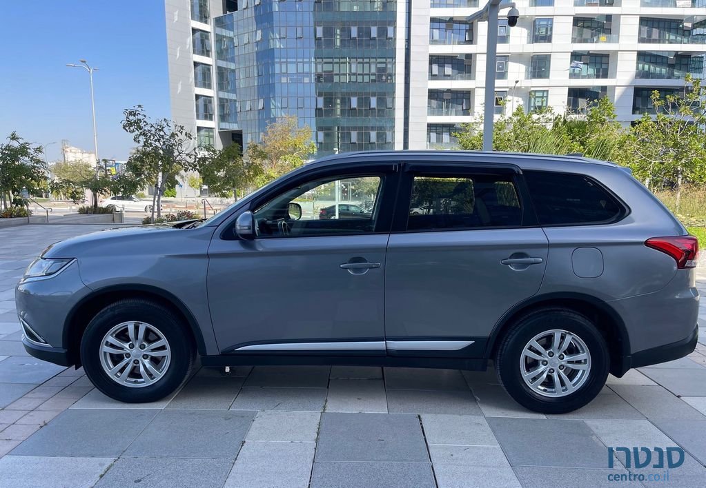 2017' Mitsubishi Outlander מיצובישי אאוטלנדר photo #3