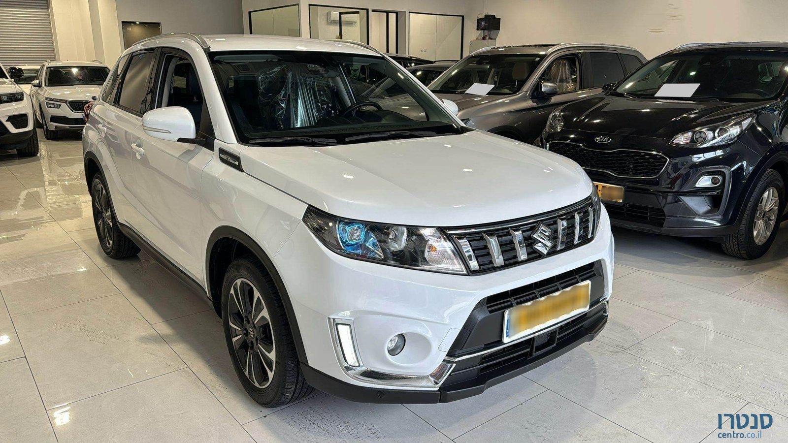 2020' Suzuki Vitara photo #2