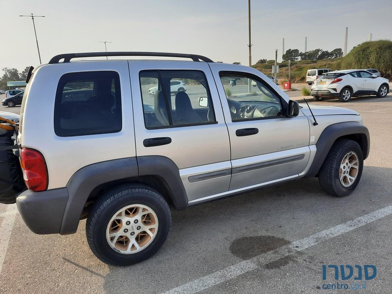 2003' Jeep Liberty photo #2