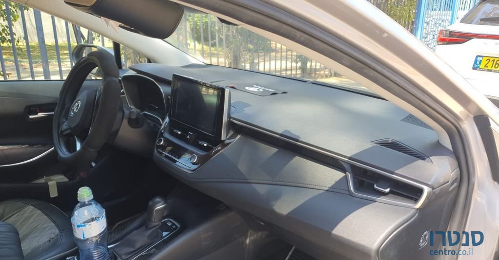 2019' Toyota Corolla טויוטה קורולה photo #3