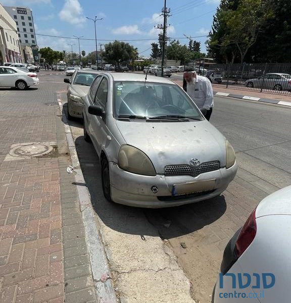 2001' Toyota Yaris טויוטה יאריס photo #2