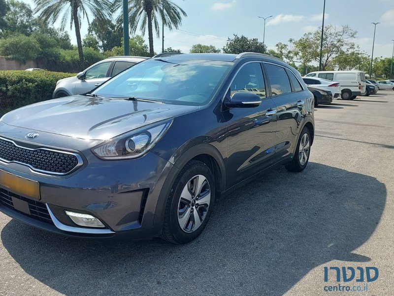 2018' Kia Niro photo #1