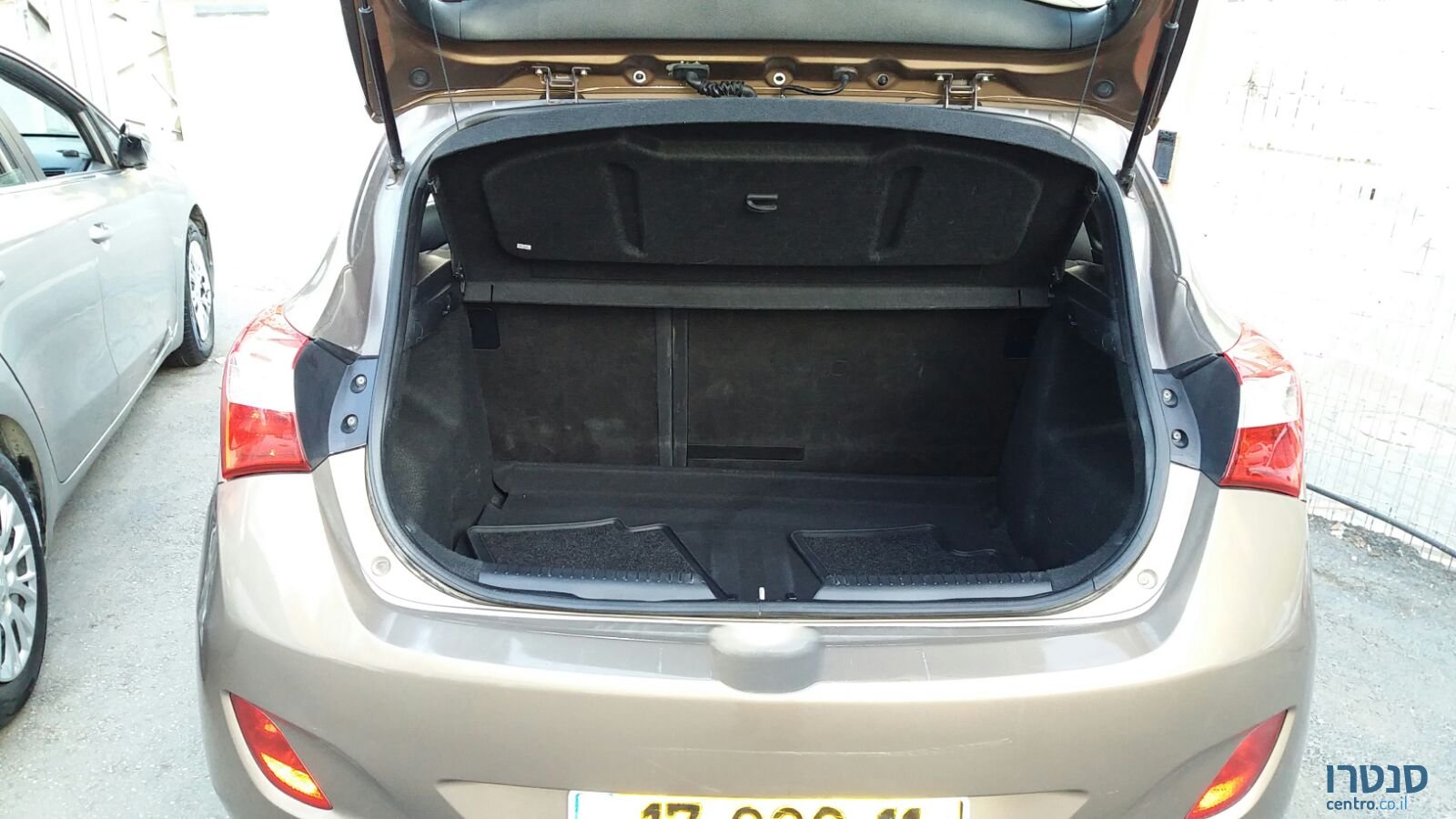 2014' Hyundai i30 photo #5