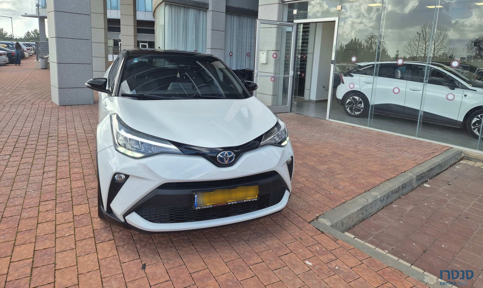 2021' Toyota C-HR טויוטה photo #2