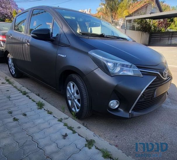 2016' Toyota Yaris טויוטה יאריס photo #3