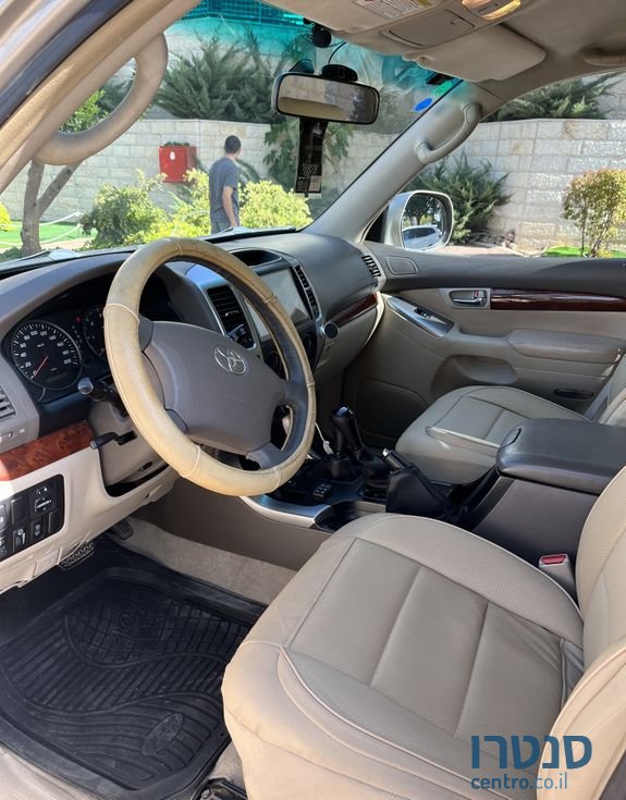 2004' Toyota Land Cruiser טויוטה לנד קרוזר photo #1