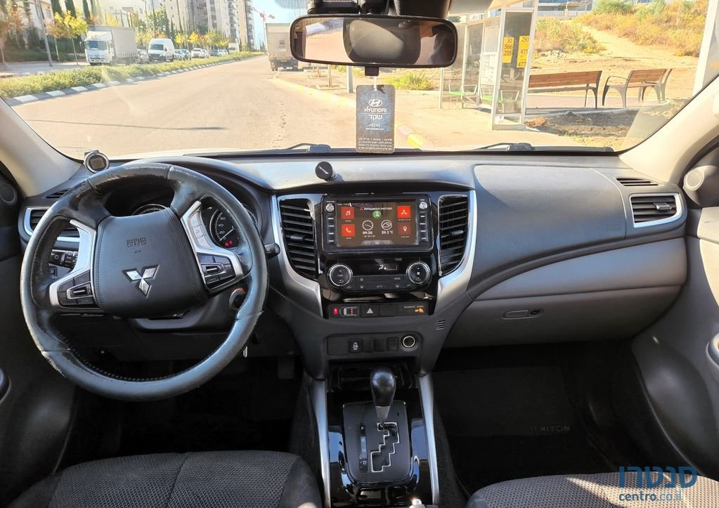 2018' Mitsubishi L200 4X4 מיצובישי טרייטון photo #3