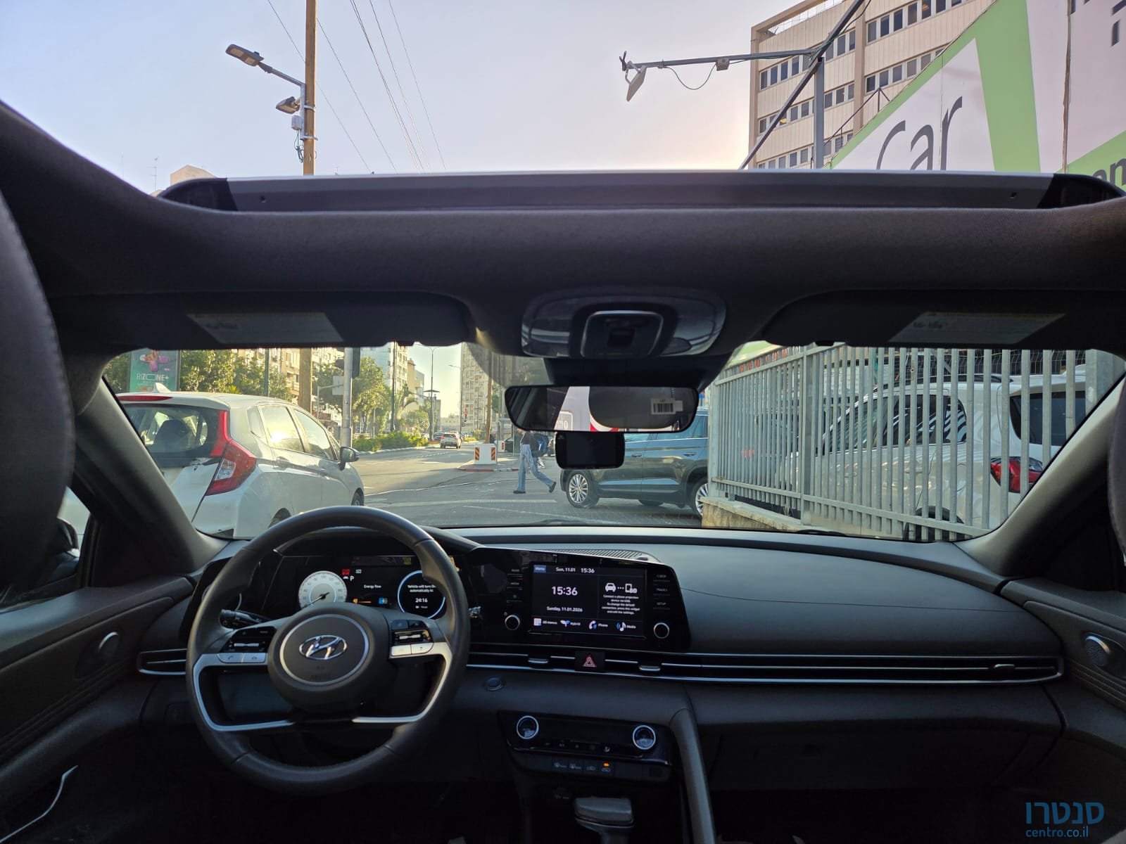 2022' Hyundai Elantra photo #4