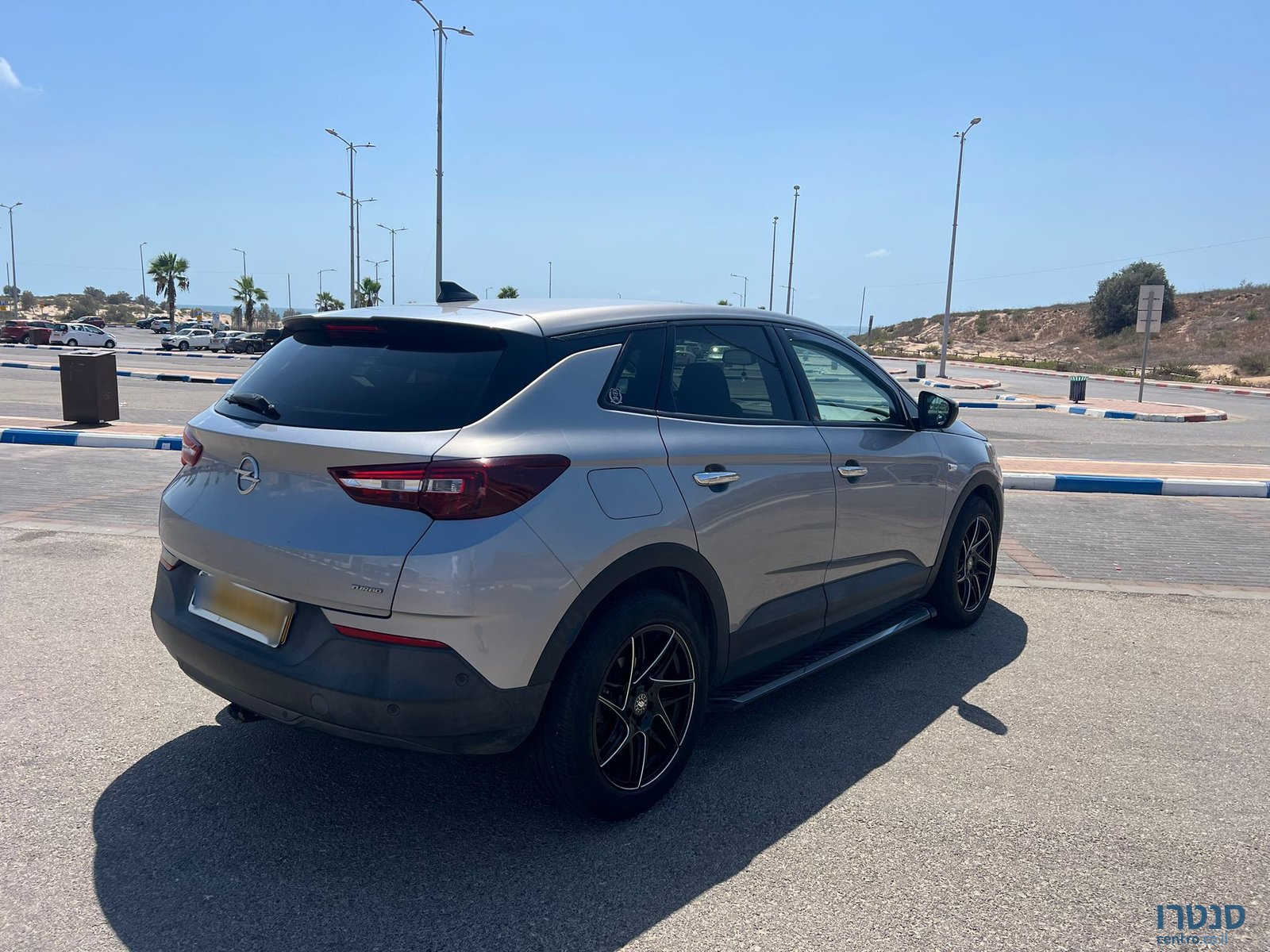 2018' Opel Crossland X photo #4