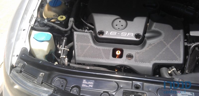 2002' SEAT Leon photo #3