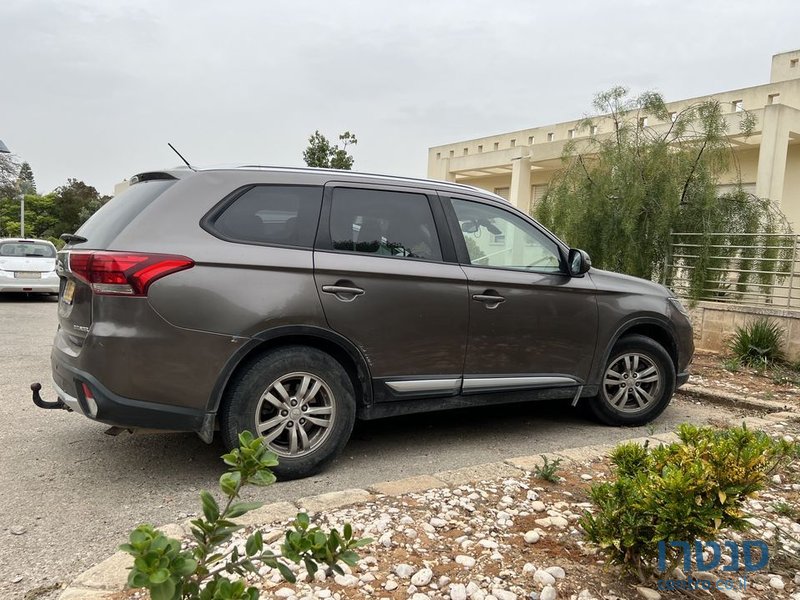 2016' Mitsubishi Outlander מיצובישי אאוטלנדר photo #2