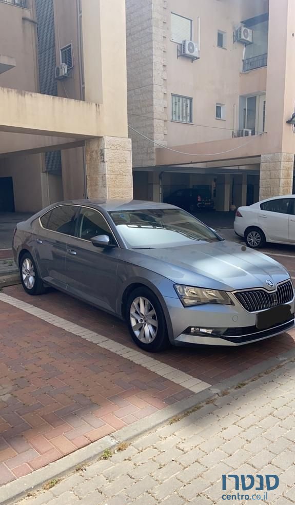 2018' Skoda Superb סקודה סופרב photo #1