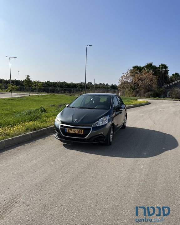 2017' Peugeot 208 פיג'ו photo #3