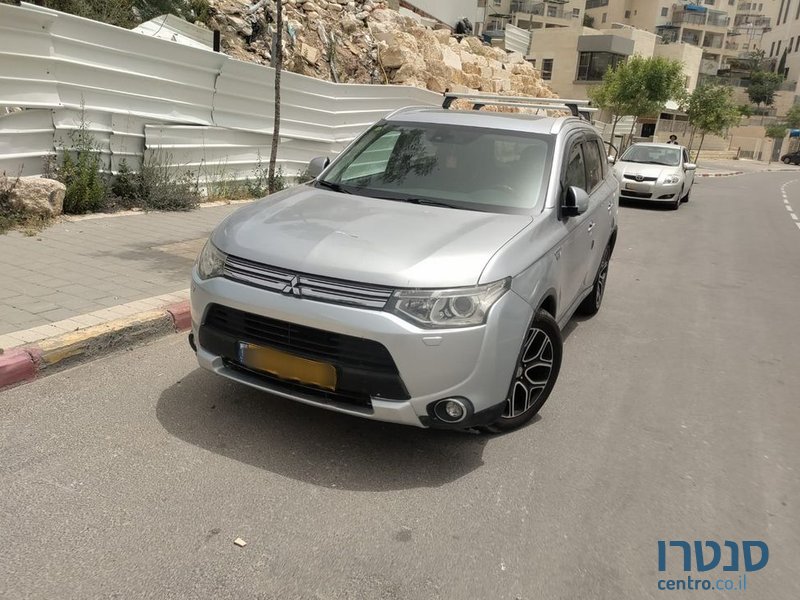 2015' Mitsubishi Outlander מיצובישי אאוטלנדר photo #5