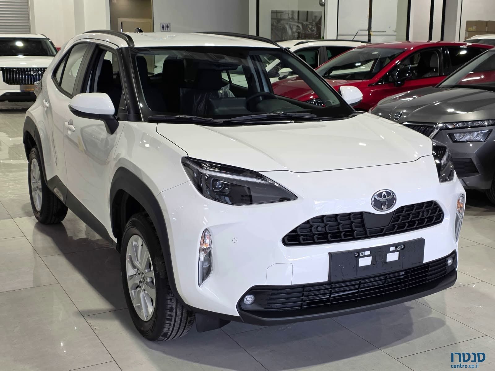 2026' Toyota Yaris Cross STYLE photo #2
