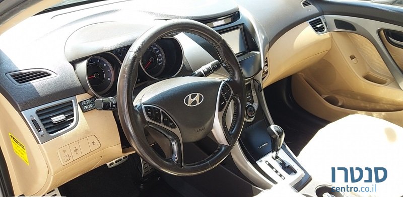 2013' Hyundai i35 photo #3