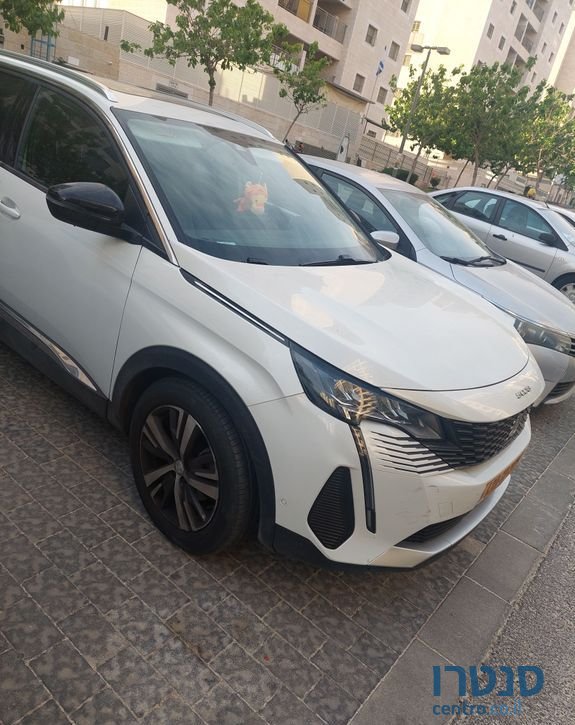 2023' Peugeot 5008 פיג'ו photo #2