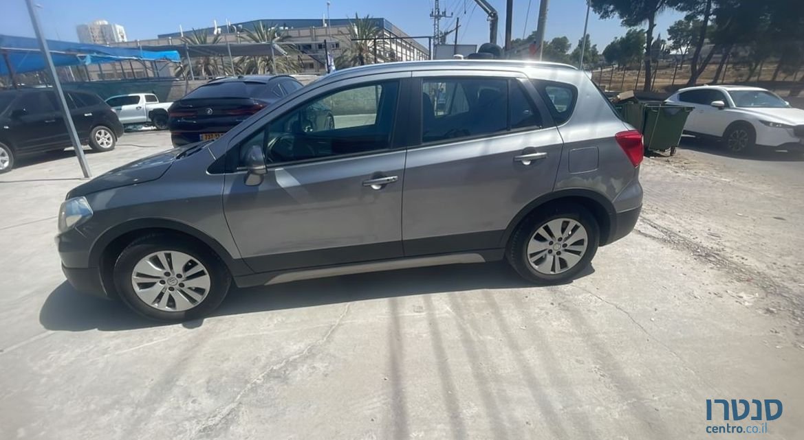 2014' Suzuki SX4 סוזוקי קרוסאובר photo #3