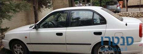 2001' Hyundai Accent photo #4