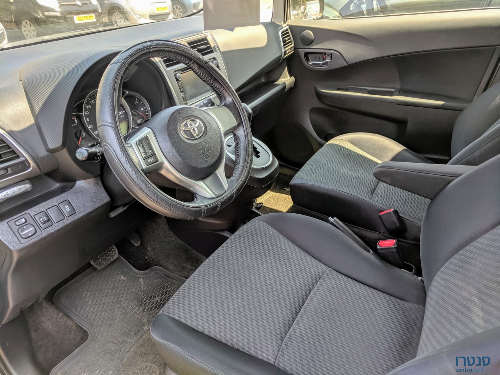 2012' Toyota Verso Space photo #5