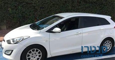 2014' Hyundai I30Cw i30Cw יונדאי photo #1