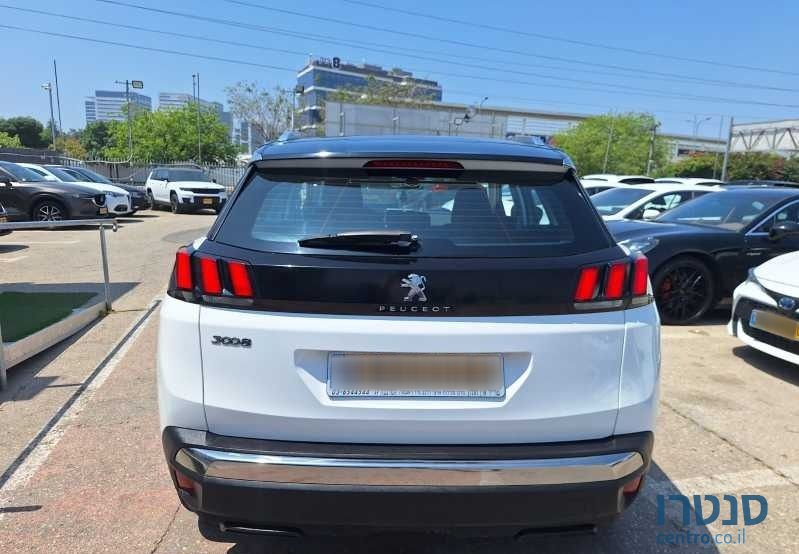 2018' Peugeot 3008 פיג'ו photo #3