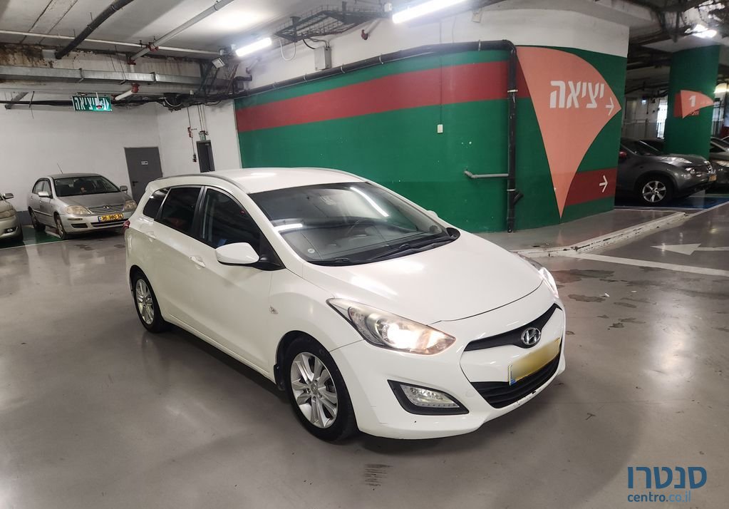 2014' Hyundai i30 יונדאי photo #2
