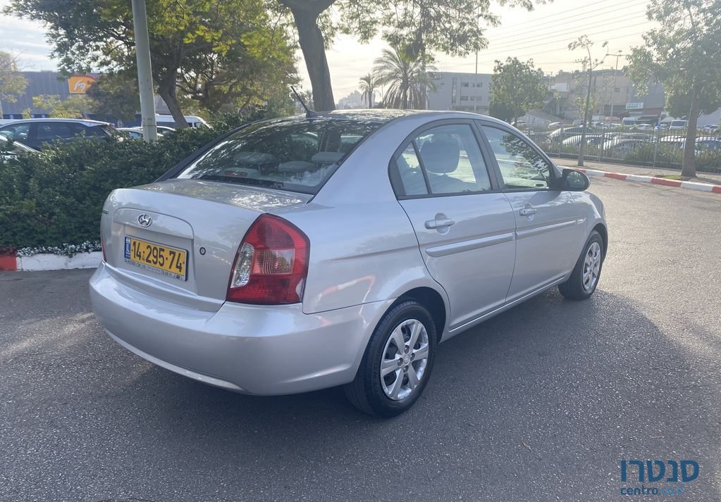 2010' Hyundai Accent יונדאי אקסנט photo #4