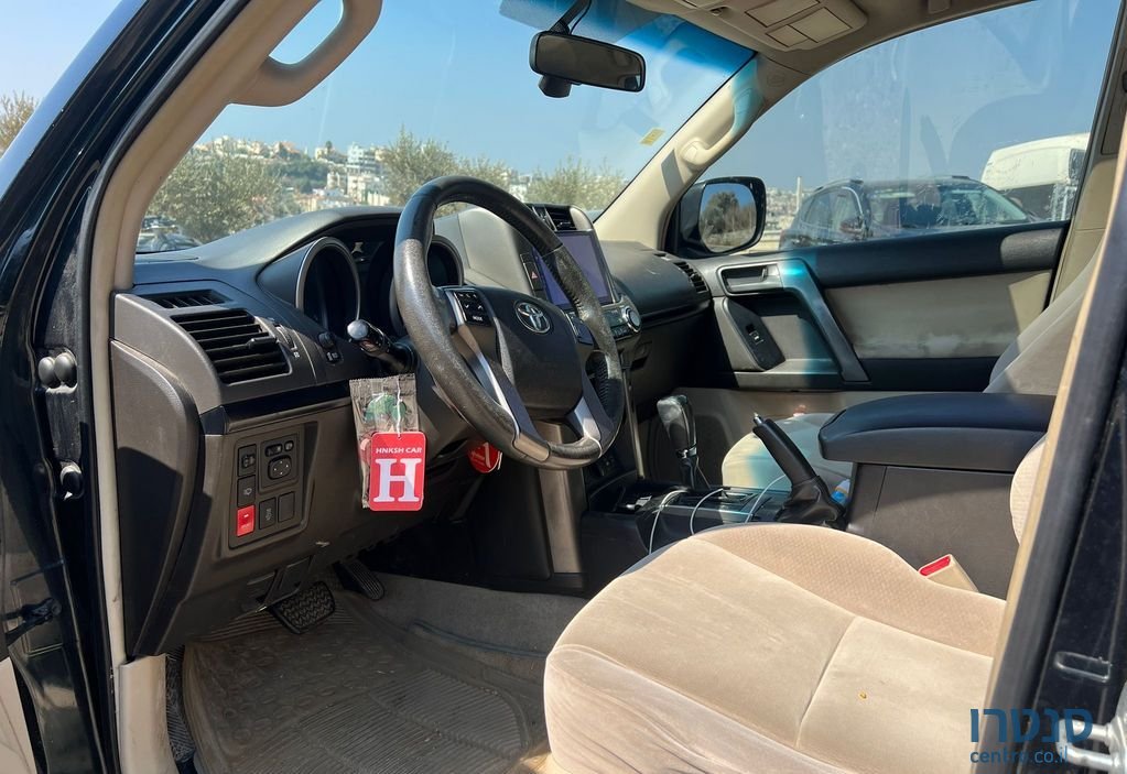 2011' Toyota Land Cruiser טויוטה לנד קרוזר photo #5