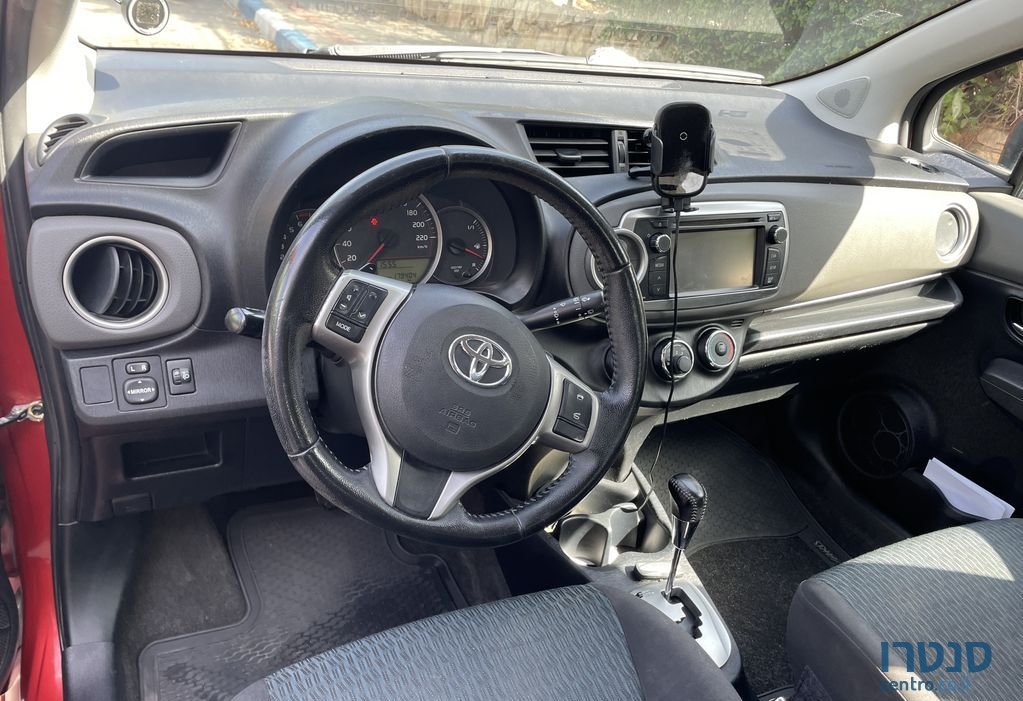 2012' Toyota Yaris טויוטה יאריס photo #2
