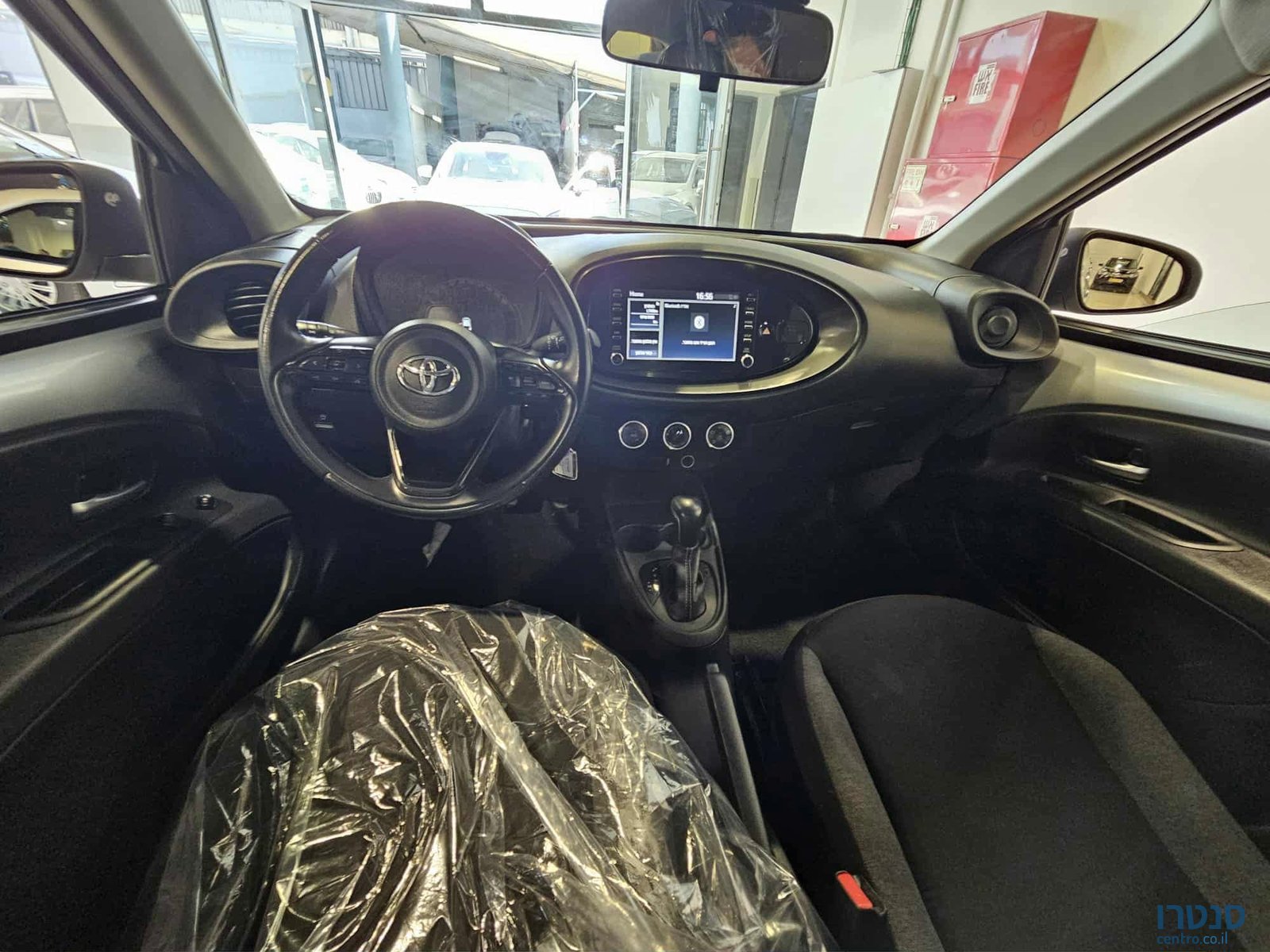 2022' Toyota Aygo photo #5