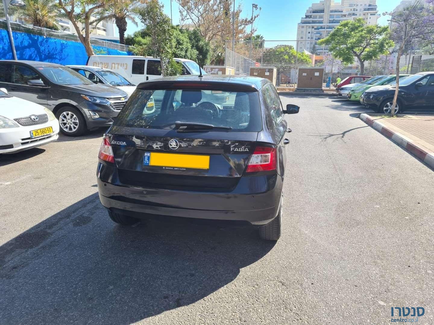 2018' Skoda Fabia סקודה פאביה photo #1